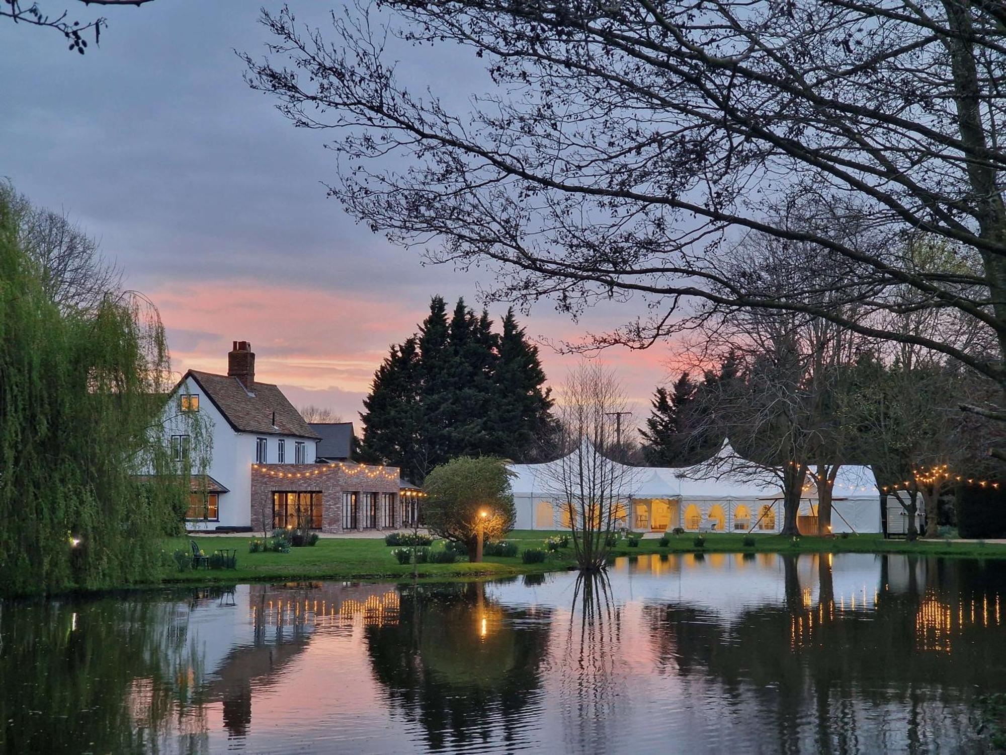 The Manor At Minstrel Court With Hot Tub Villa Cambridge (Cambridgeshire)
